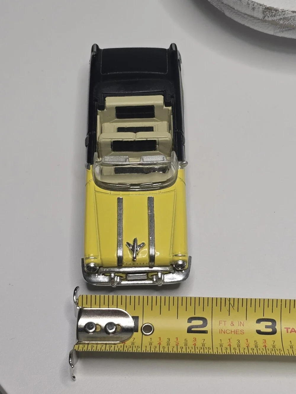 1955 Pontiac Starchief 1/43 Diecast Scale Model Car by NewRay China 2000